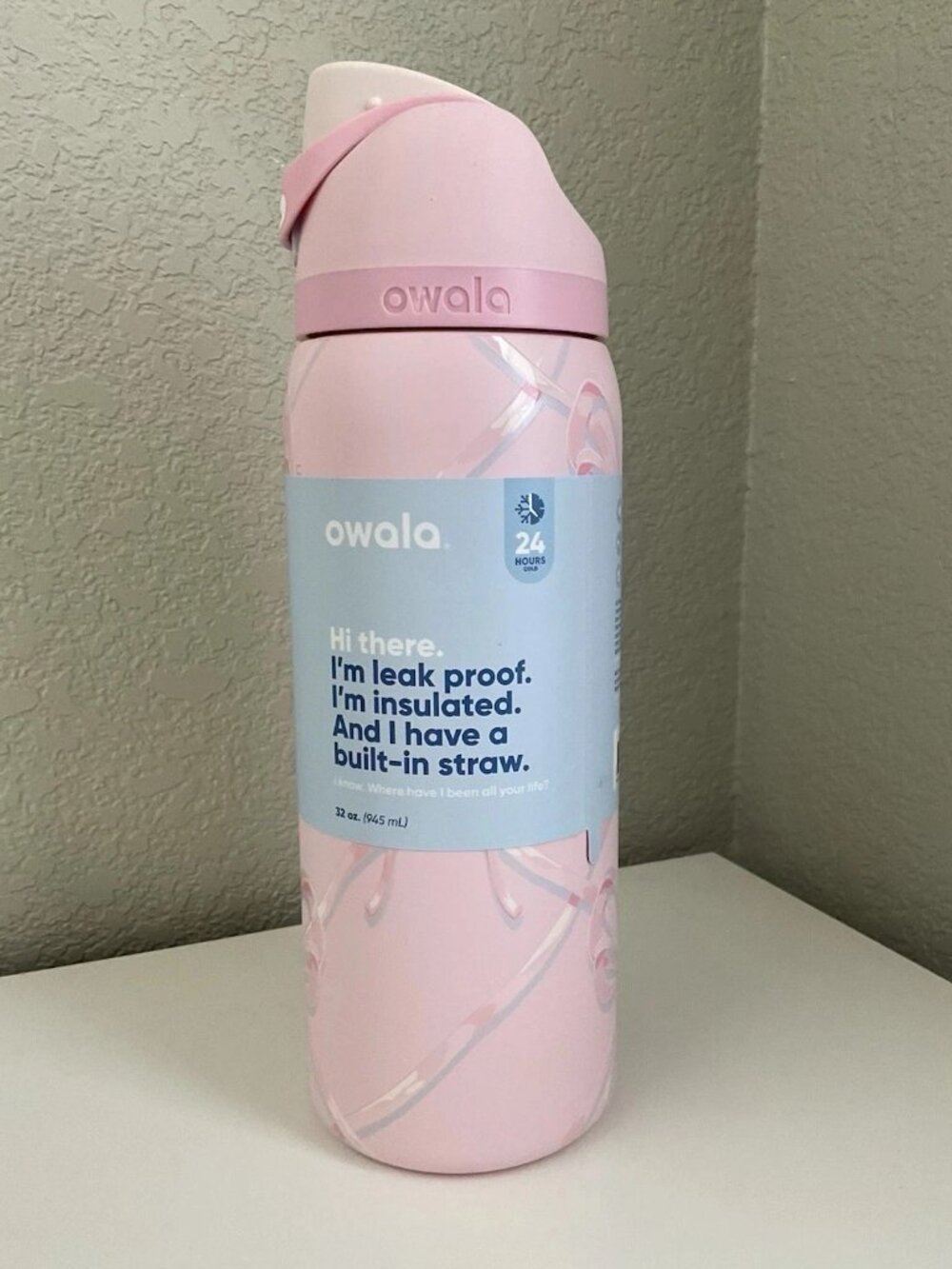Owala Sugar Plum Fairy 32oz Freesip Water Bottle Holiday Edition